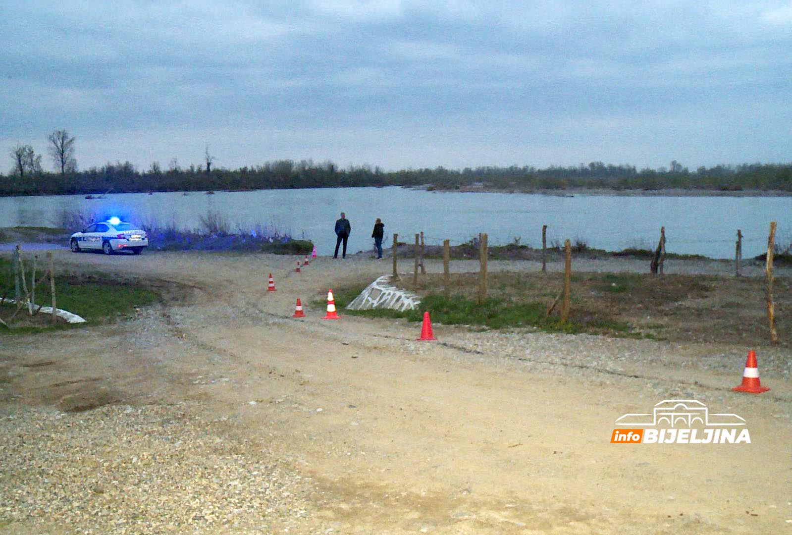 PRONAĐEN AUTOMOBIL Vozilo u Drini kod Bijeljine locirao dron, mladiću još ni traga