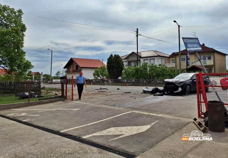 Udes kod Bijeljine: Hitna odvezla motociklistu bez svijesti (FOTO)