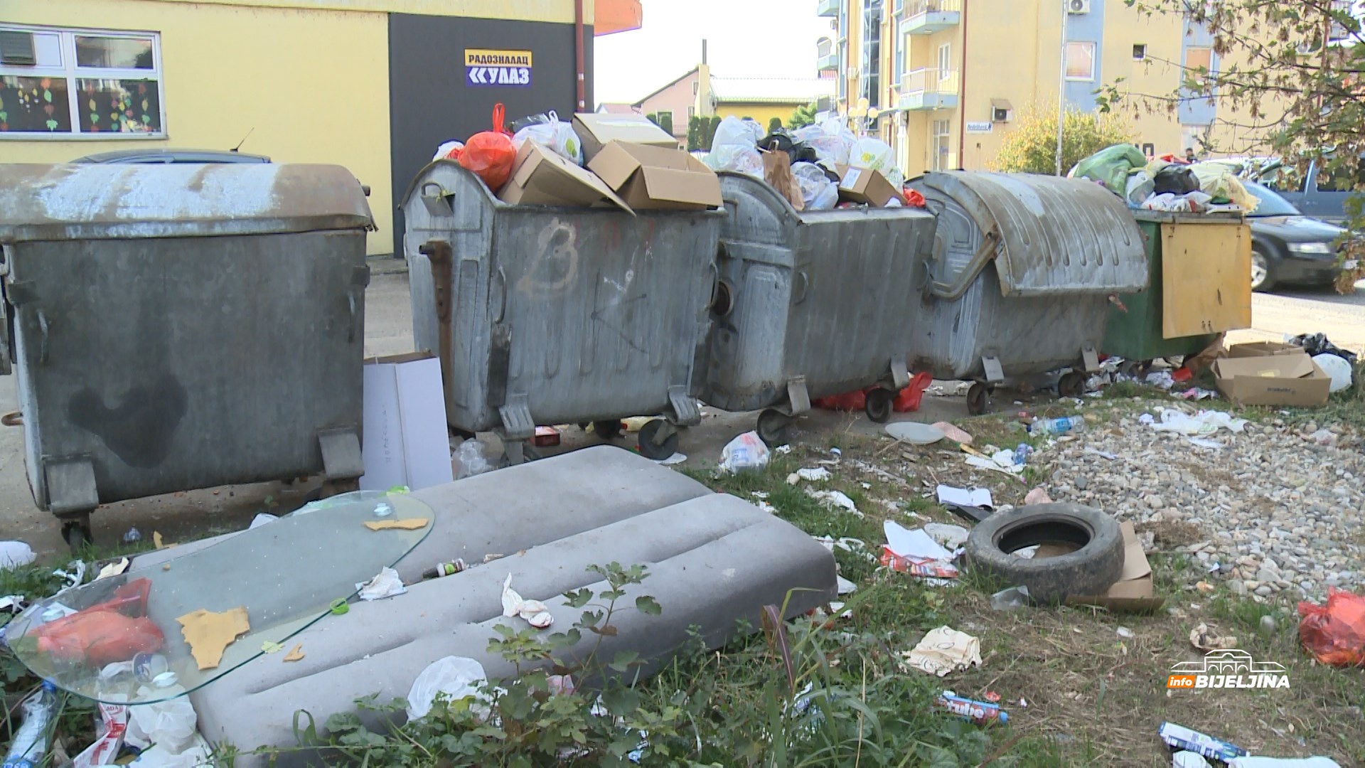 U Bijeljini završeni besplatno odlaganje starih stolica, kreveta, tepiha: Koliko plaćate ako ste propustili oktobarski rok?