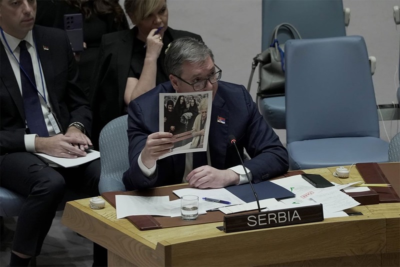 Vučić na sjednici SB UN pokazao fotografiju silovane Srpkinje