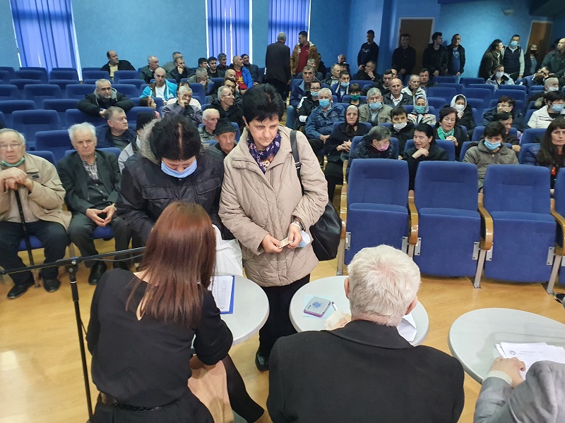 Ugljevik: Za 273 porodice poginulih i ratnih vojnih invalida po 100 KM 