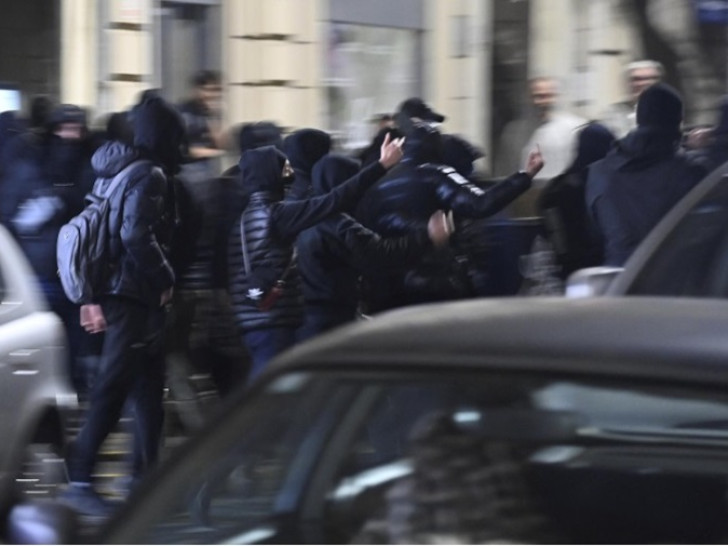 Novi incident u Hrvatskoj: Na Dane srpske kulture stigli maskirani muškarci