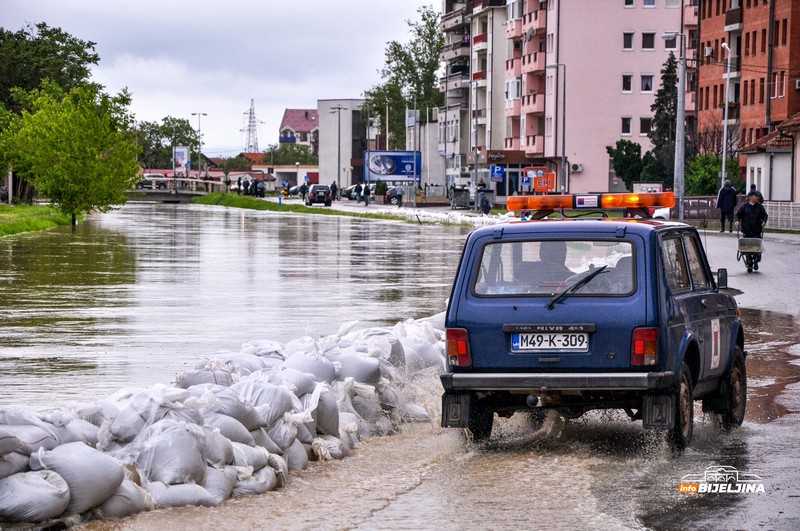 Ovako su u vrijeme velike poplave izgledali dijelovi Bijeljine (FOTO)