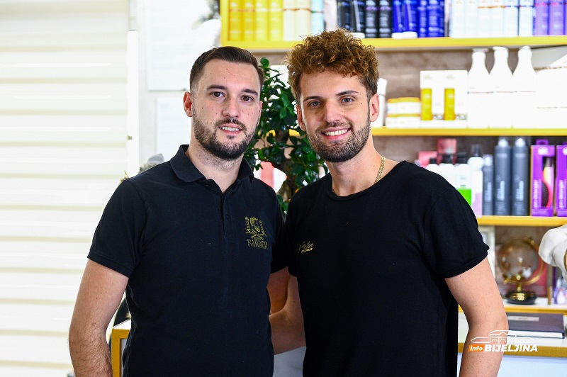 Braća Milan i Miloš Grbić, poznati bijeljinski frizeri: Uspjeh je osmijeh na licu svakog klijenta (FOTO)