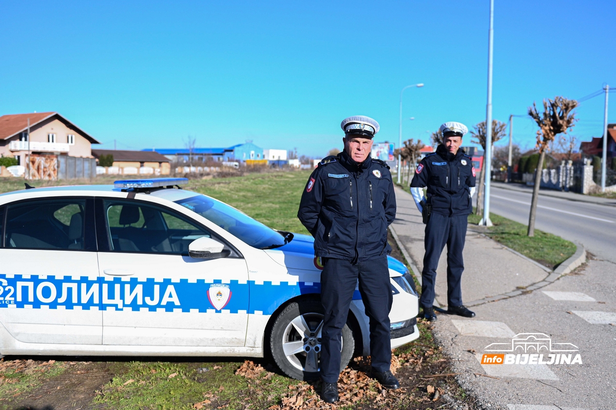 Svi praznuju, a za njih nema predaha: Reporteri InfoBijeljina sa dežurnim službama (FOTO)