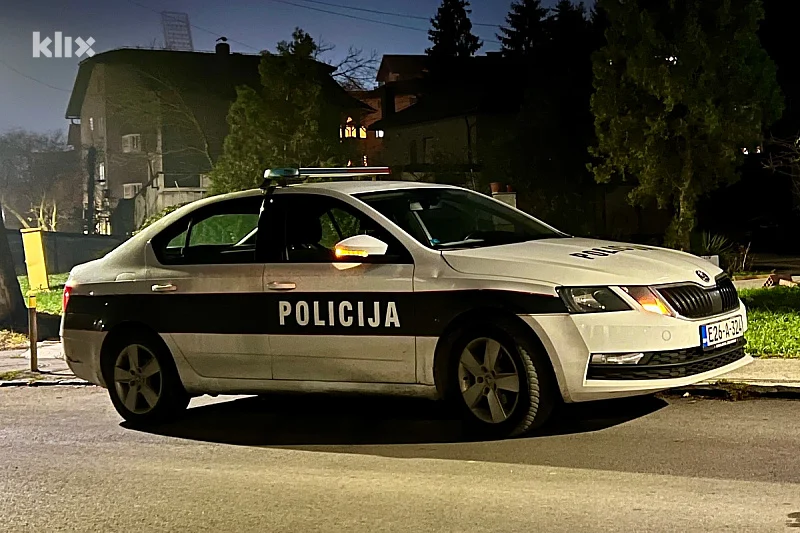 U Tuzli vozač udario dječaka pa pobjegao: Maloljetnik prebačen u UKC