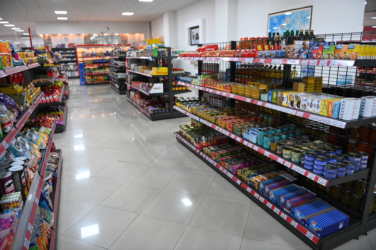 Nešković pumpa u Sremskoj ulici bogatija za market: Kupcima akcijske cijene za praznike