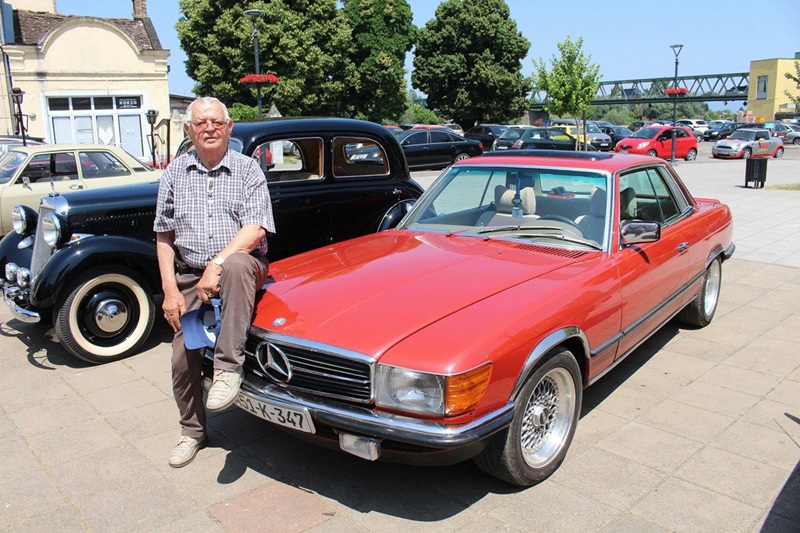 Momir Babić (86), ponosni vlasnik mercedesa oldtajmera: Za volanom 60 godina bez udesa