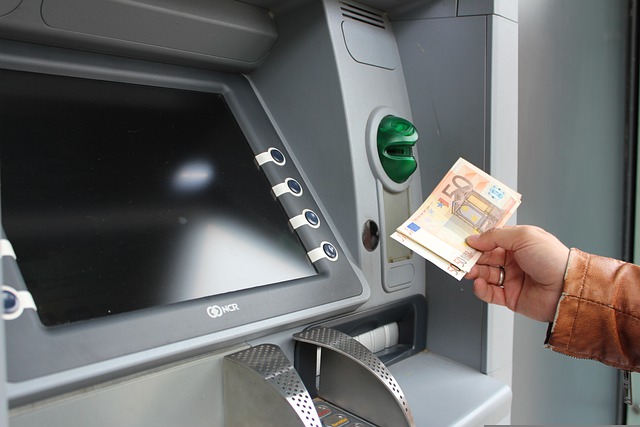 Na bankomatima u Hrvatskoj samo novčanice od 10 i 20 evra
