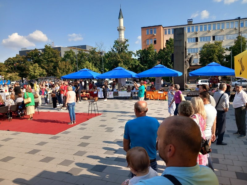 Počela prva manifestacija „Tkanica od zlata, igre i zanata“, cilj očuvanje tradicije i kulture (FOTO)