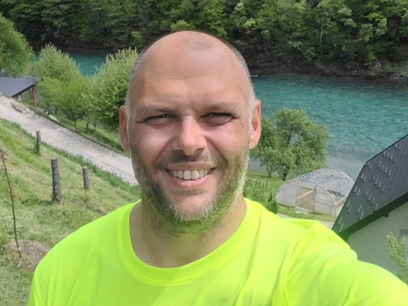 Vuk Lukić iz Bijeljine pješke stigao do Ostroga