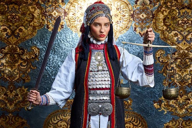 Narodne nošnje u modernom duhu ostavljaju bez daha