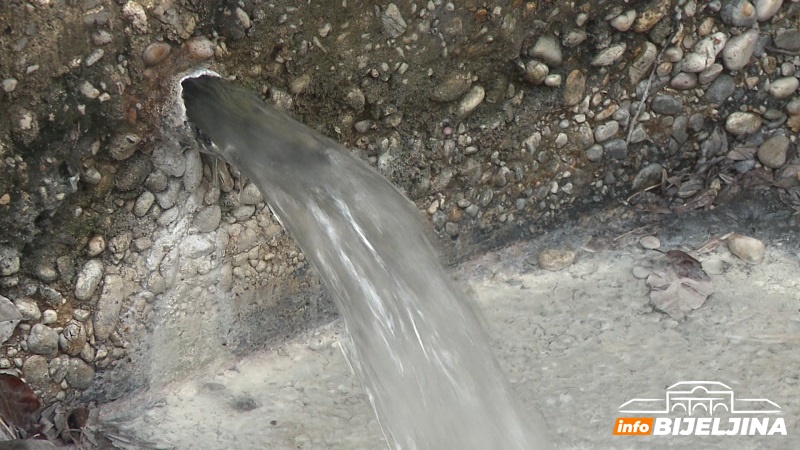 Otkrijte prirodne bisere opštine Lopare: Izvor sumporne vode u Veselinovcu koji se vraća u život