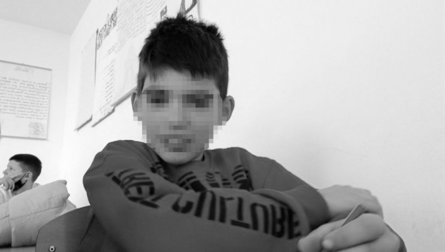 SAHRANJEN MALI VUKAŠIN: Cijelo Nevesinje ispratilo dječaka, opelo služio vladika Dimitrije