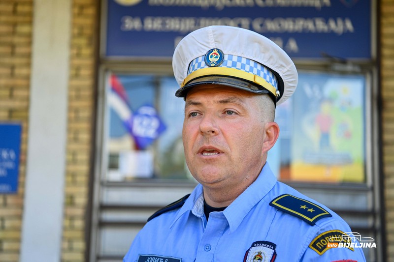 Jović: Pojačano prisustvo policijskih službenika u blizini škola