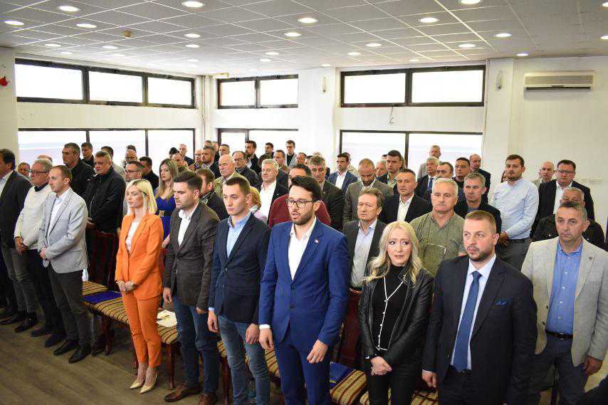 Nova stranka registrovana u Bijeljini: Žučna rasprava na sjednici SDS-a