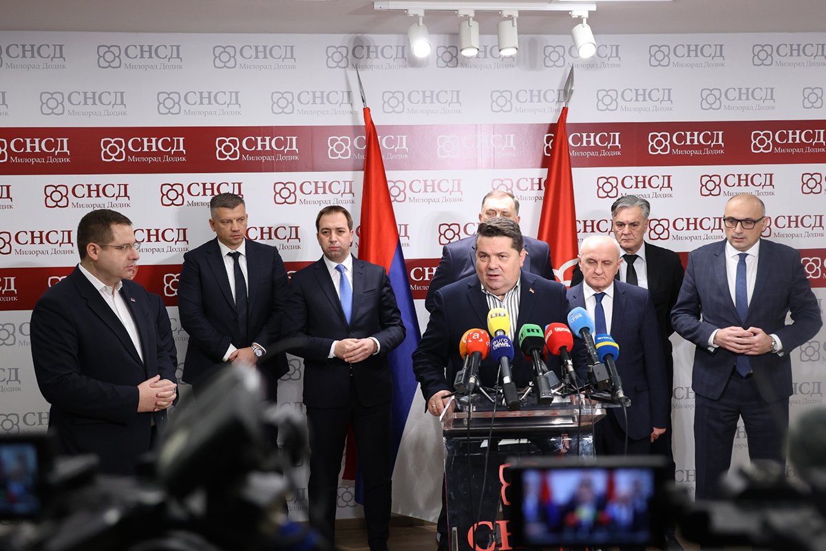 Vladajuća koalicija: Razbićemo ih u paramparčad