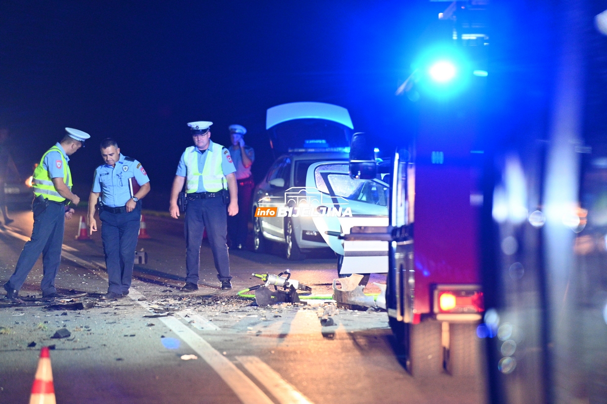Teška nesreća u Bijeljini, POGINULE dvije osobe (FOTO)