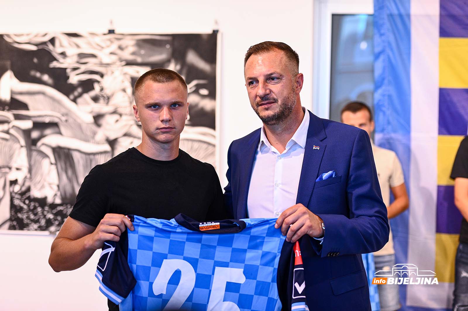 Radnik stao na noge – krupnim koracima gazi dalje (FOTO)