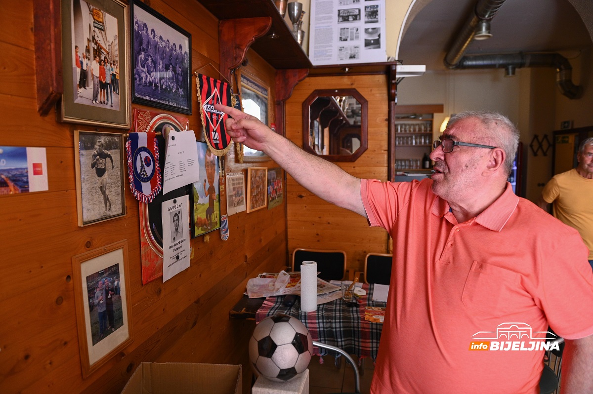 PUNOG SRCA IDE U PENZIJU Mile Stepanović 41 godinu drži restoran u Beču (FOTO)