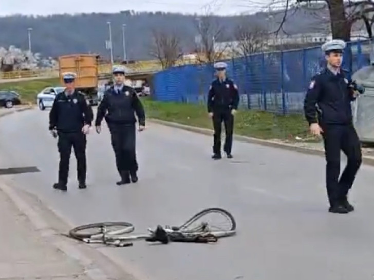 Nesreća u Banjaluci, kamionom pregazio biciklistu! (VIDEO)