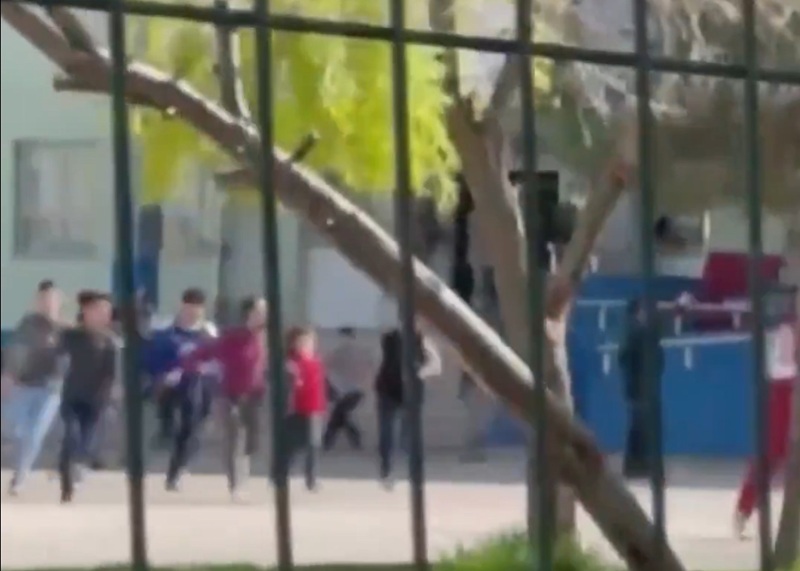 Drama u Turskoj: Muškarac sa sačmaricom uletio u školu, ima ranjenih (VIDEO)