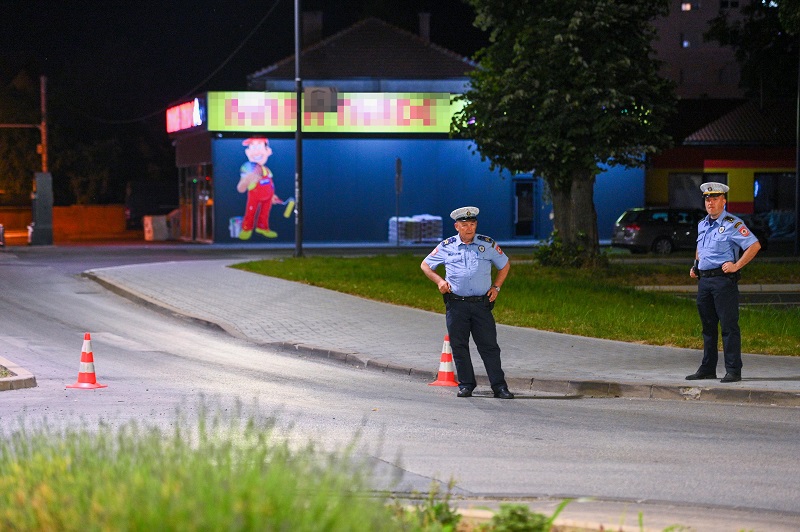 Bijeljina: Zatvorene dvije ulice kako bi vatrogasci mogli ići po vodu (FOTO)