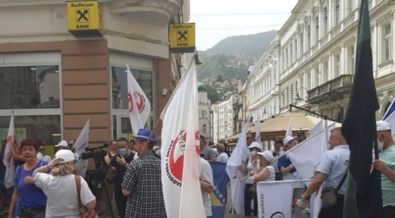 Protest radnika u Sarajevu, traže minimalac od 1.000 KM