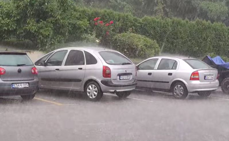 Jako nevrijeme protutnjalo kroz BiH: U nekoliko mjesta padao led VELIČINE JAJETA