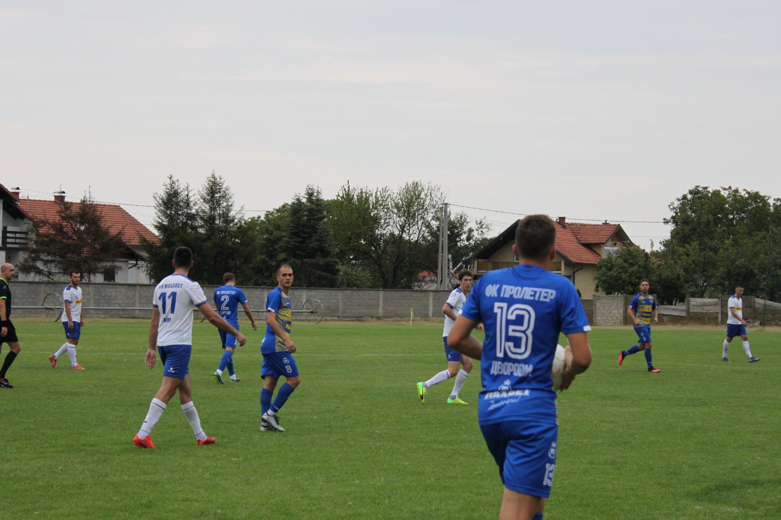 Milenko Cico Zupur donirao ogradu vrijednu 25.000 KM Fudbalskom klubu “Proleter” Dvorovi (FOTO) 