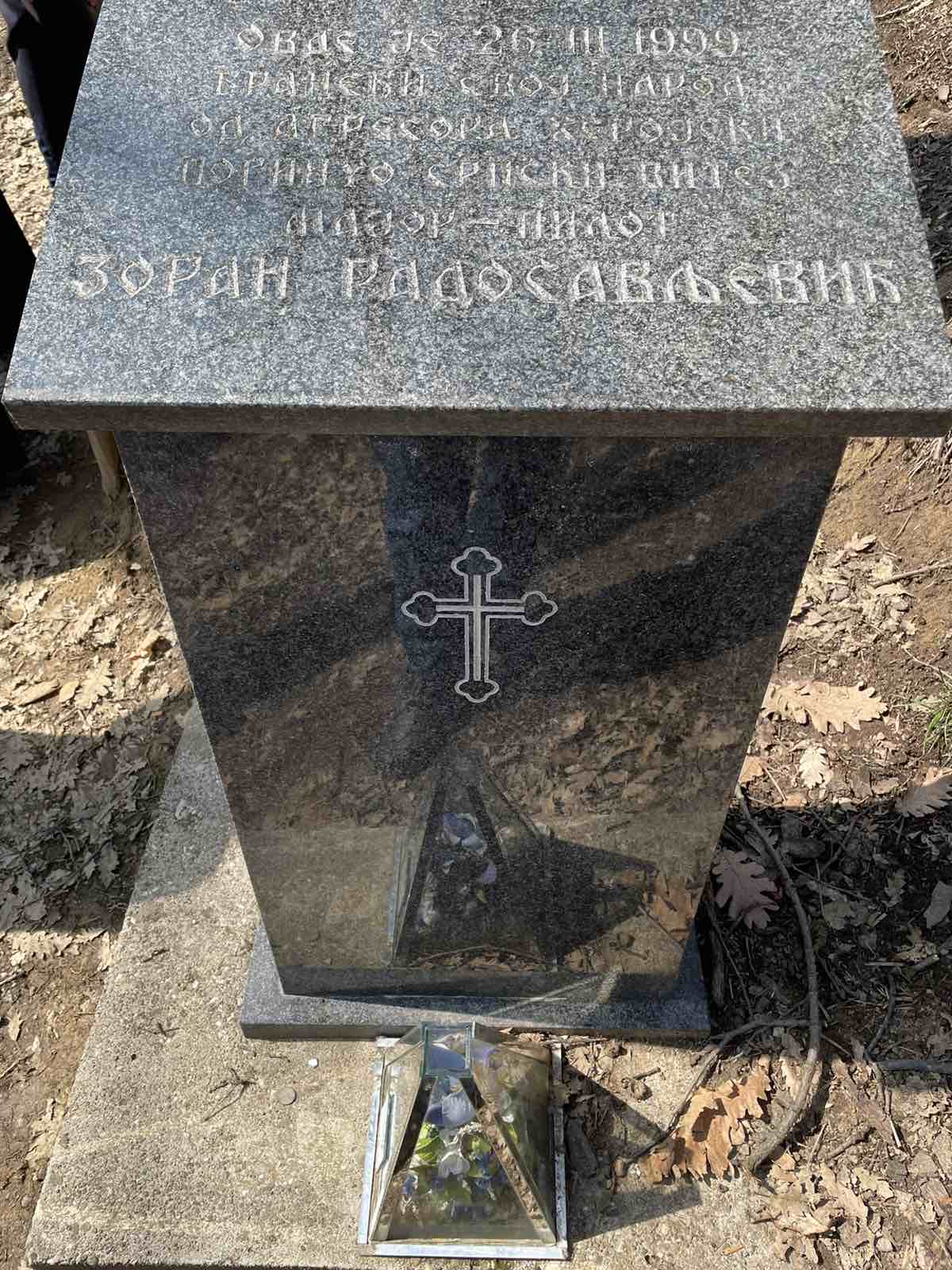 Pomen srpskom pilotu Zoranu Radosavljeviću 