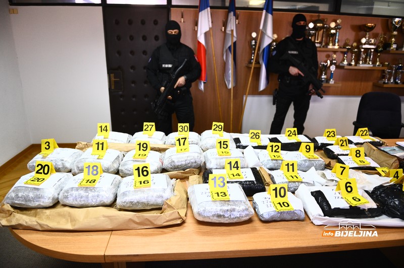 PU Bijeljina: U Pelagićevu zaplijenjeno više od 25 kg droge, uhapšen stari policijski znanac (FOTO)