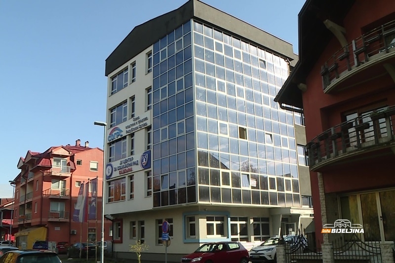 Zaposleni u Centru za socijalni rad Bijeljina u štrajku: Najugroženiji građani ostaju bez pomoći?