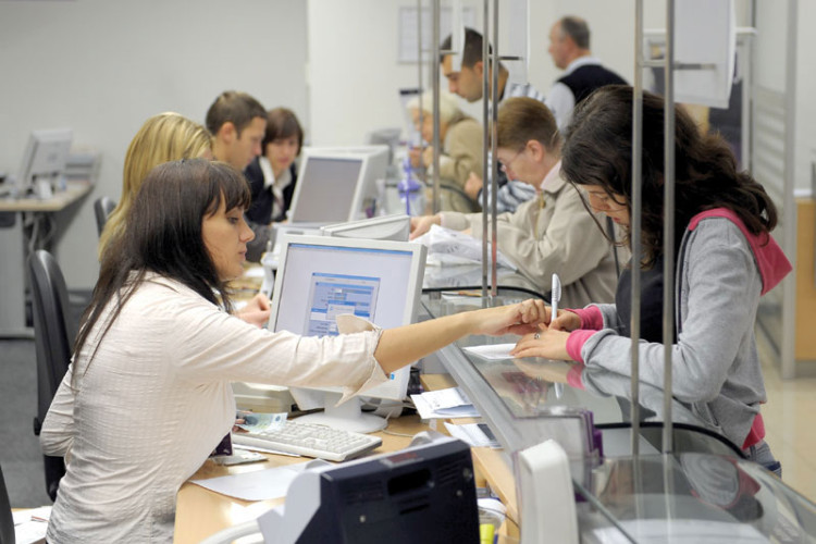 Ratu kredita diže šest banaka u Srpskoj