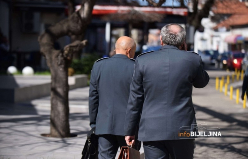 Akcija čišćenja zapuštenih dvorišta GRAĐANI SMATRAJU DA JE NEOPHODNO POOŠTRITI KAZNE