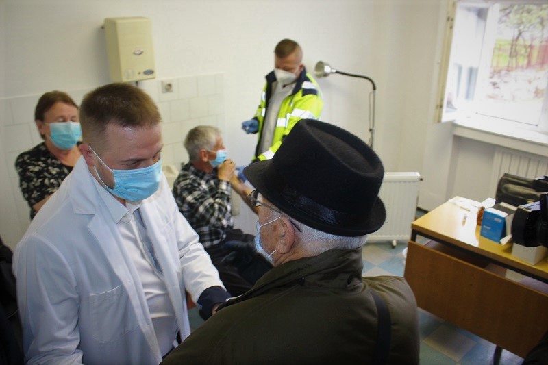 Nešković: Vakcinacija starijih od 65 godina, odličan odziv građana