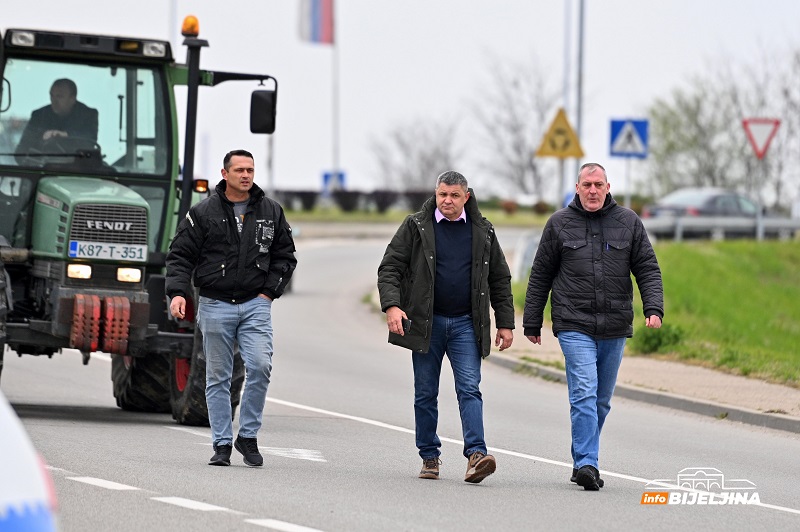 Poreska uprava RS: Nisu tačne tvrdnje predstavnika semberskih udruženja poljoprivrednika