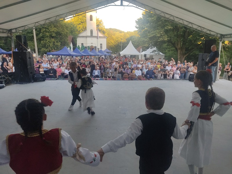 Lopare: Manifestacija “Dani dijaspore” otvorena smotrom folklora – Majevica zove svoju djecu kući