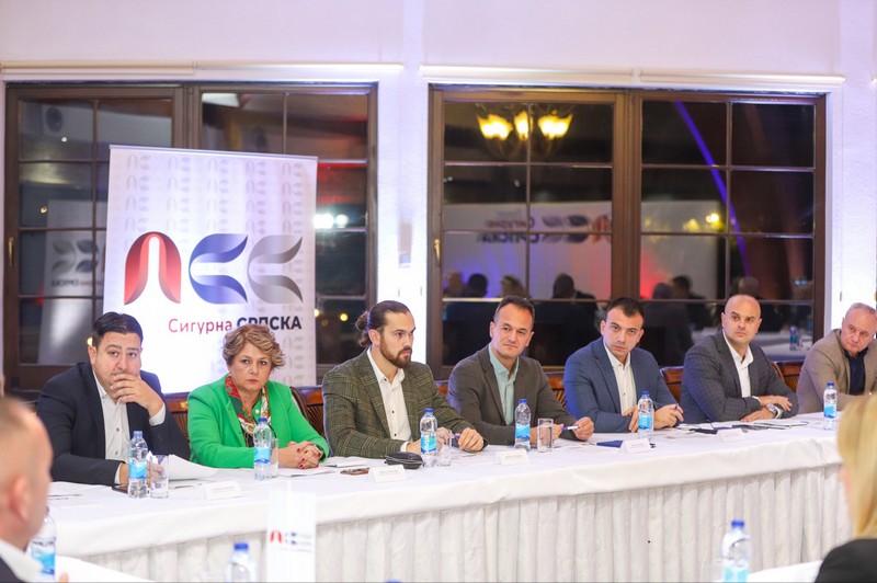 U Bijeljini održana prva sjednica Predsjedništva PSS-a, Stanivuković poručio: “Nećemo stati” (FOTO)