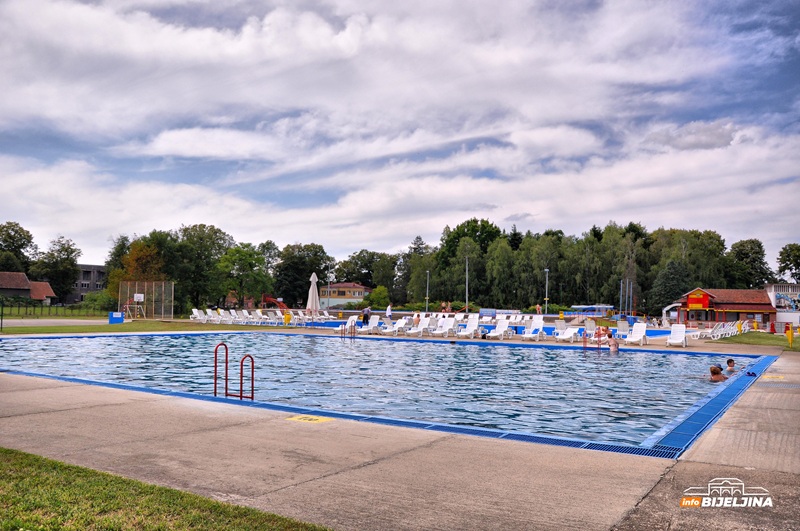 Dr Bojana Paleksić Dokić iz Doma zdravlja Bijeljina: Šta uraditi prije ulaska u bazen i čega se paziti?