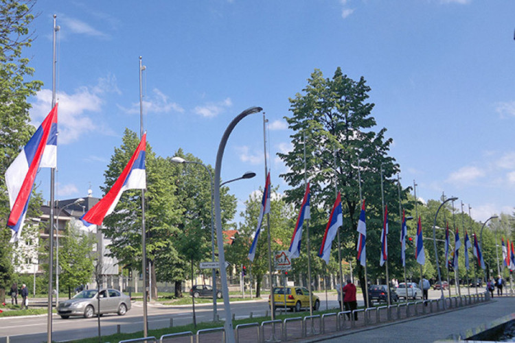 Dan žalosti u Srpskoj zbog trostrukog ubistva u Gradačcu