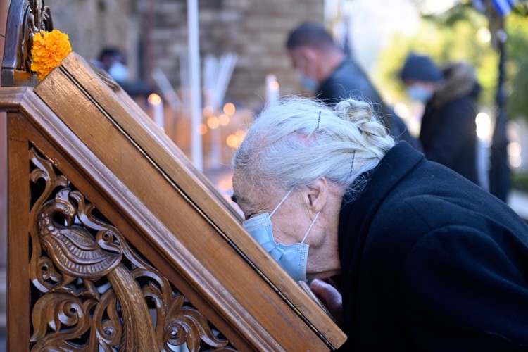  Potvrda o vakcinaciji Grcima potrebna i za crkvu