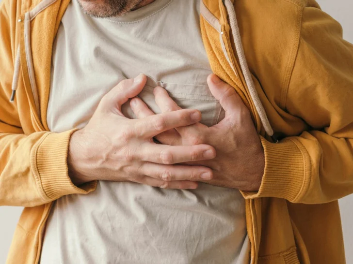 Lupanje srca pred spavanje ne treba ignorisati: Evo kada palpitacije mogu biti znak za pregled
