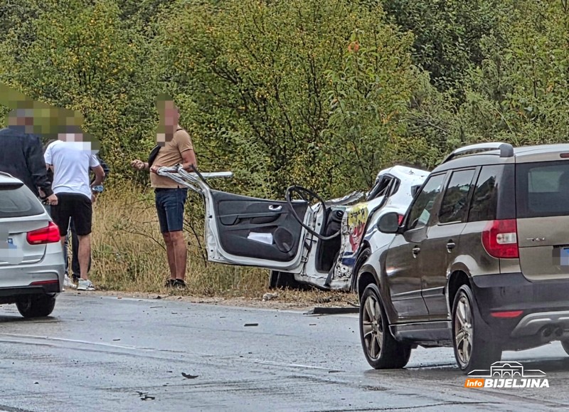 Vozači, oprez: Još dva udesa na putu Sokolac - Rogatica (FOTO)