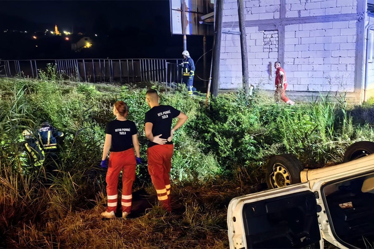 Tragedija u Tuzli: Izletio golf sa puta, poginuo muškarac