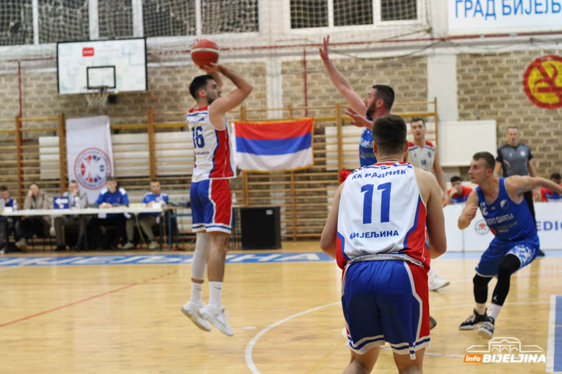 Košarkaši Radnika uzeli još jedan skalp, savladana i Bileća (FOTO)