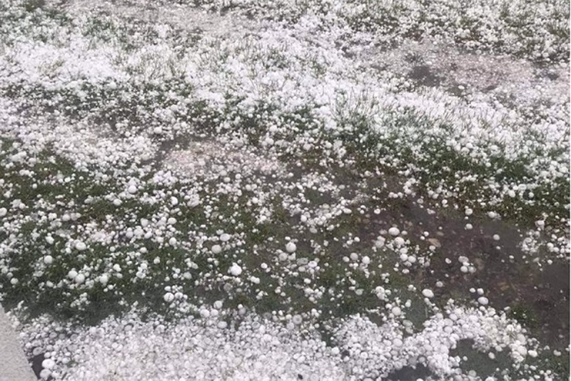 U Budvi pao grad veličine lješnika VIDEO