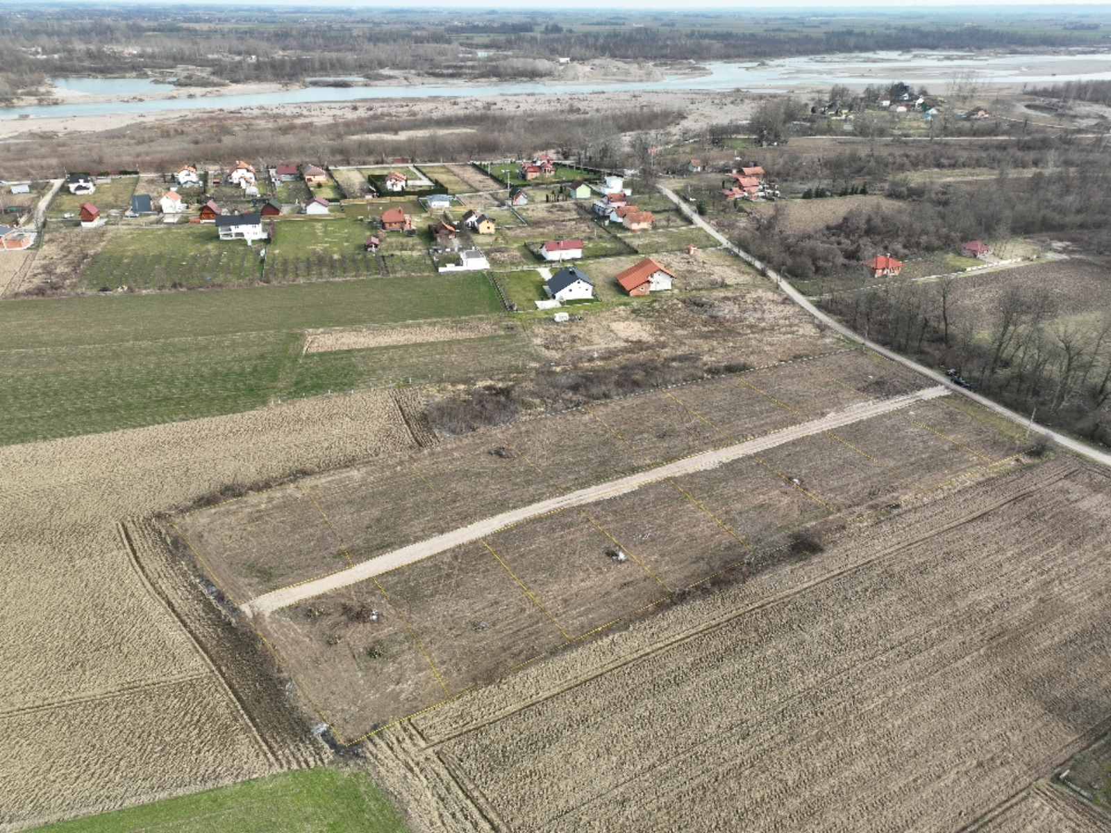 Uživajte u prirodi uz rijeku Drinu: Na prodaju placevi po povoljnim cijenama (FOTO)