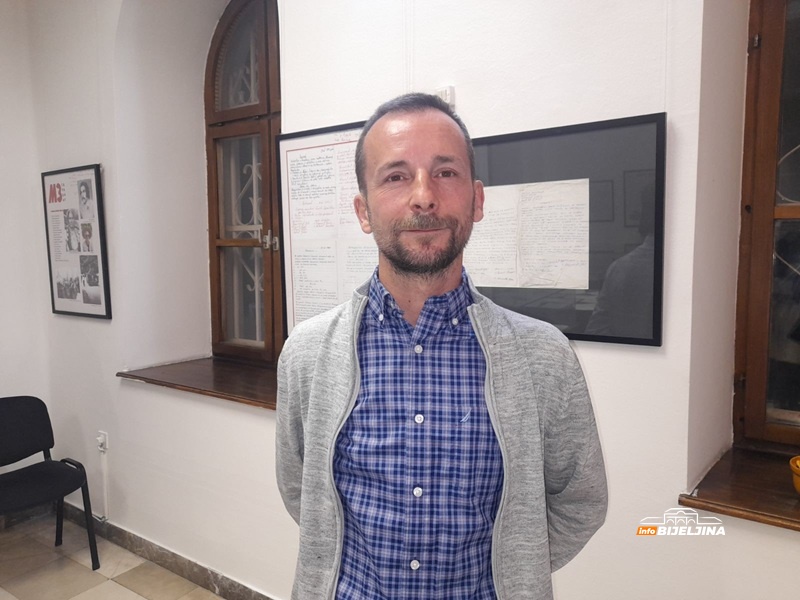 U Bijeljini otvorena izložba o najuglednijim ljudima iz prošlosti Semberije: Najčestitiji bili vođe u selima (FOTO)