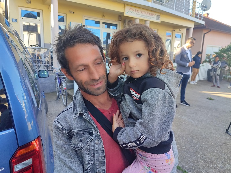 Romi u Bijeljini obilježili Đurđevdan i dolazak proljeća (FOTO)